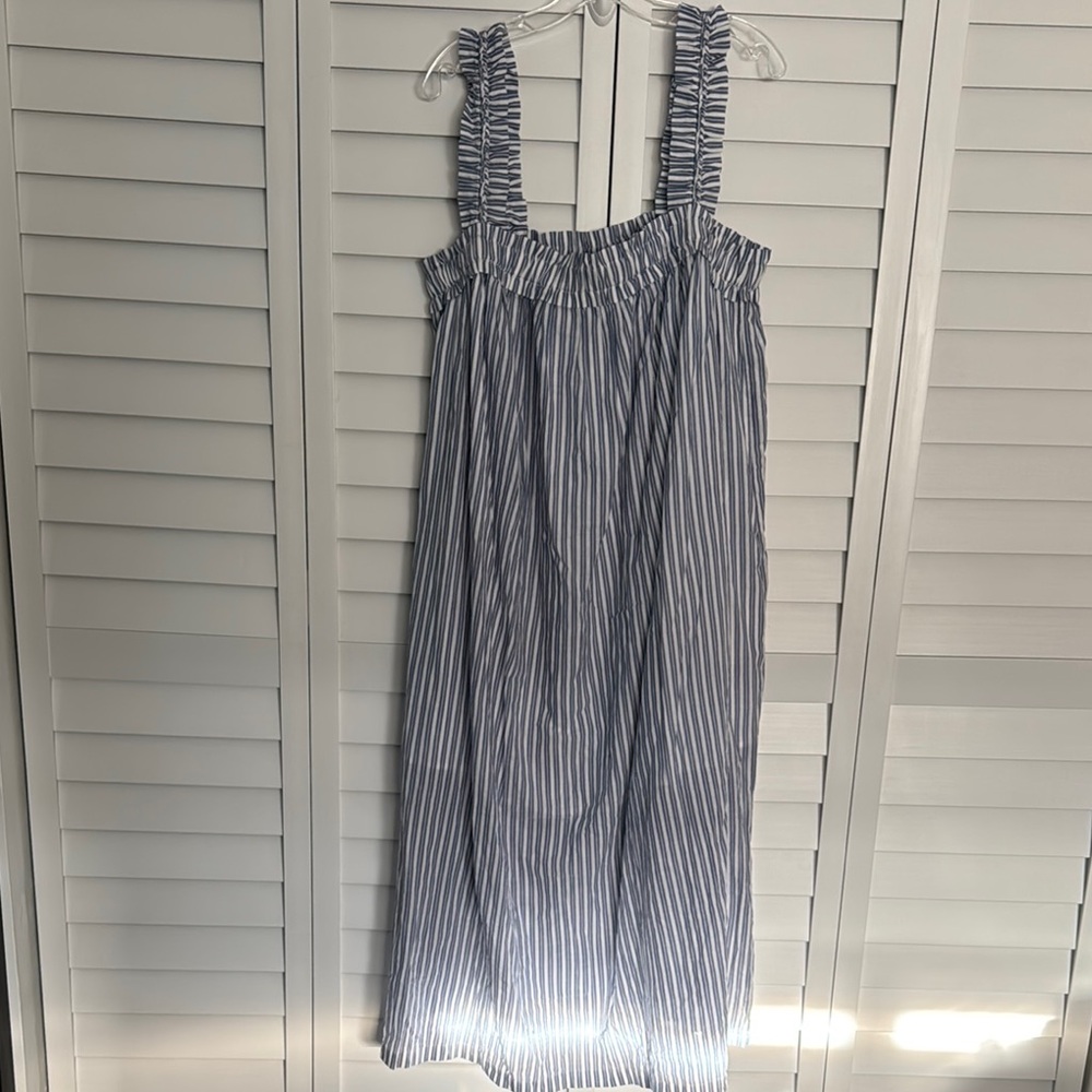 J. Crew Blue Oversized Smocked Sundress Square Neck Midi,half lined, side slits. - Picture 7 of 9